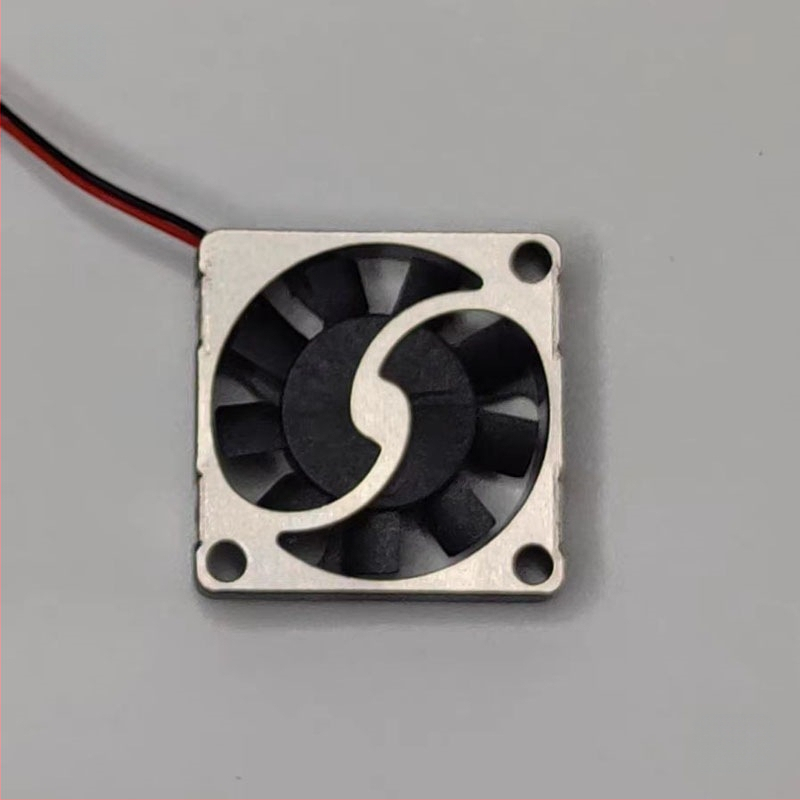 Chladiaci ventilátor pre notebook, model 1504, pre CPU, kompatibilný s notebookmi