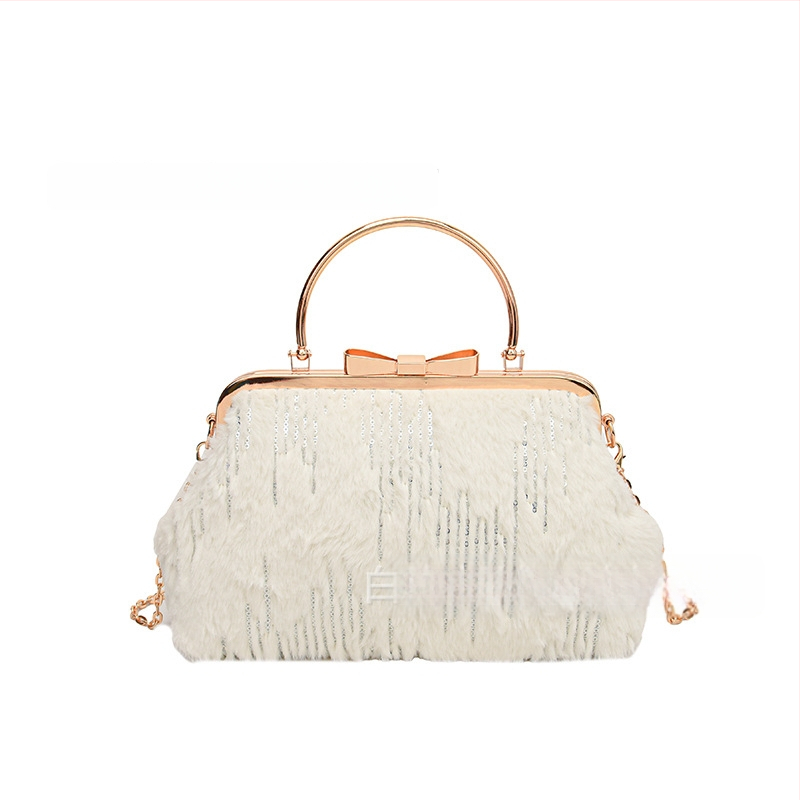 Plyšová dámska kabelka s tvarom mušle, crossbody, klipové otvorenie, vrecko na telefón, polyesterová podšívka, street fashion, zima 2024