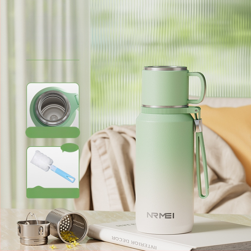 Izolovaný pohár Xiangquan — vnútro z 316 nerezovej ocele, vonkajší plášť z 201 nerezovej ocele, prenosný dizajn, izolácia 0–6 hodín