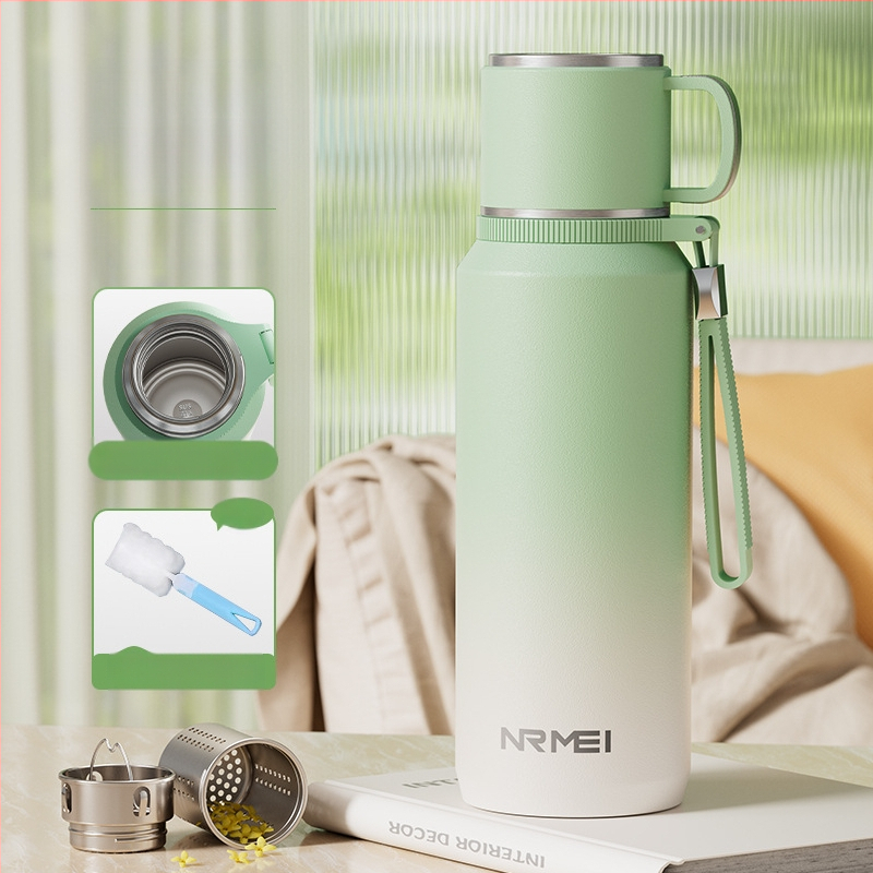 Izolovaný pohár Xiangquan — vnútro z 316 nerezovej ocele, vonkajší plášť z 201 nerezovej ocele, prenosný dizajn, izolácia 0–6 hodín