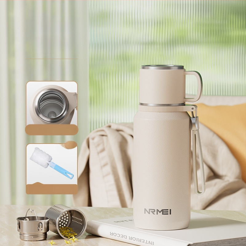 Izolovaný pohár Xiangquan — vnútro z 316 nerezovej ocele, vonkajší plášť z 201 nerezovej ocele, prenosný dizajn, izolácia 0–6 hodín