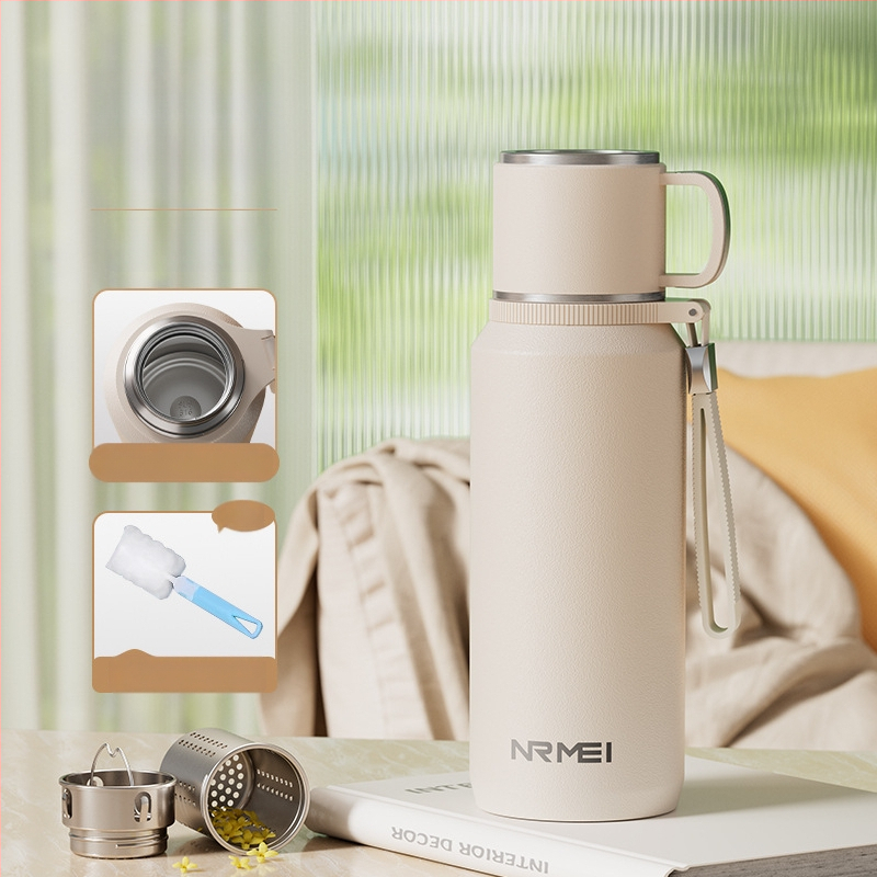 Izolovaný pohár Xiangquan — vnútro z 316 nerezovej ocele, vonkajší plášť z 201 nerezovej ocele, prenosný dizajn, izolácia 0–6 hodín