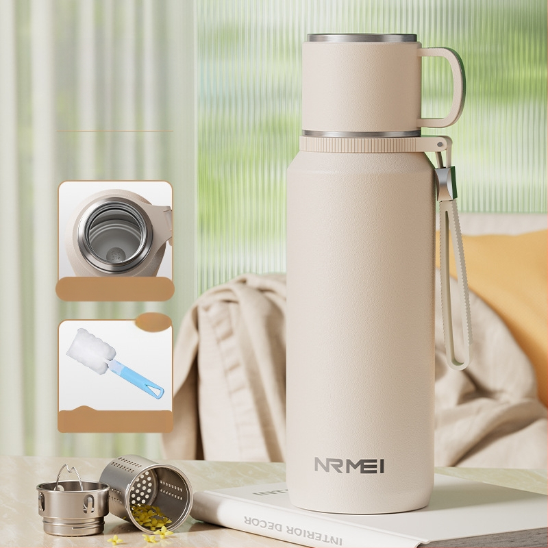 Izolovaný pohár Xiangquan — vnútro z 316 nerezovej ocele, vonkajší plášť z 201 nerezovej ocele, prenosný dizajn, izolácia 0–6 hodín