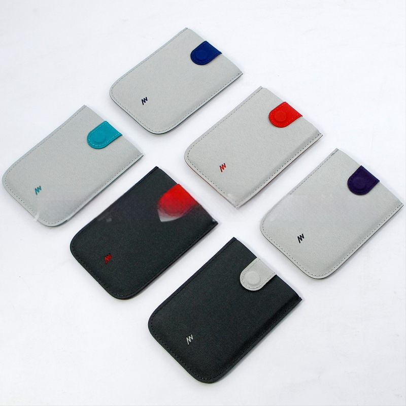 Unisex peňaženka na karty s výsuvnými vrstvami, Oxford látka, streetwear štýl, jar 2024