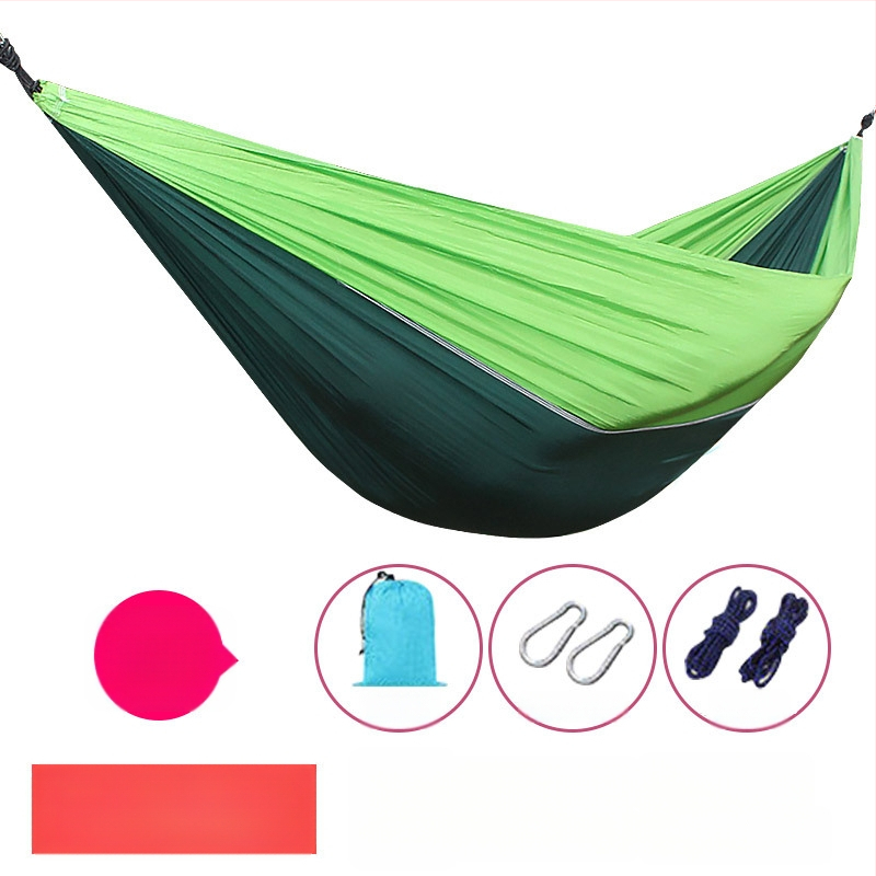Portatyvinis ultralakus poliesterio hamakas suaugusiems, 200 kg apkrova, 330 g svoris, be laikiklio