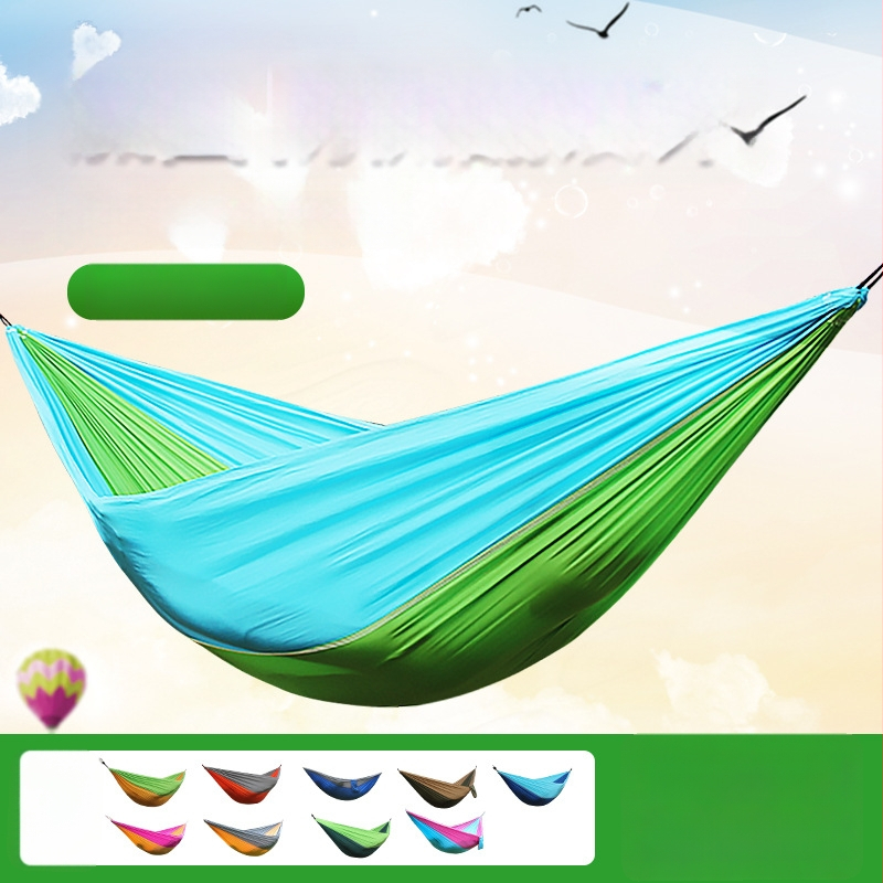 Portatyvinis ultralakus poliesterio hamakas suaugusiems, 200 kg apkrova, 330 g svoris, be laikiklio