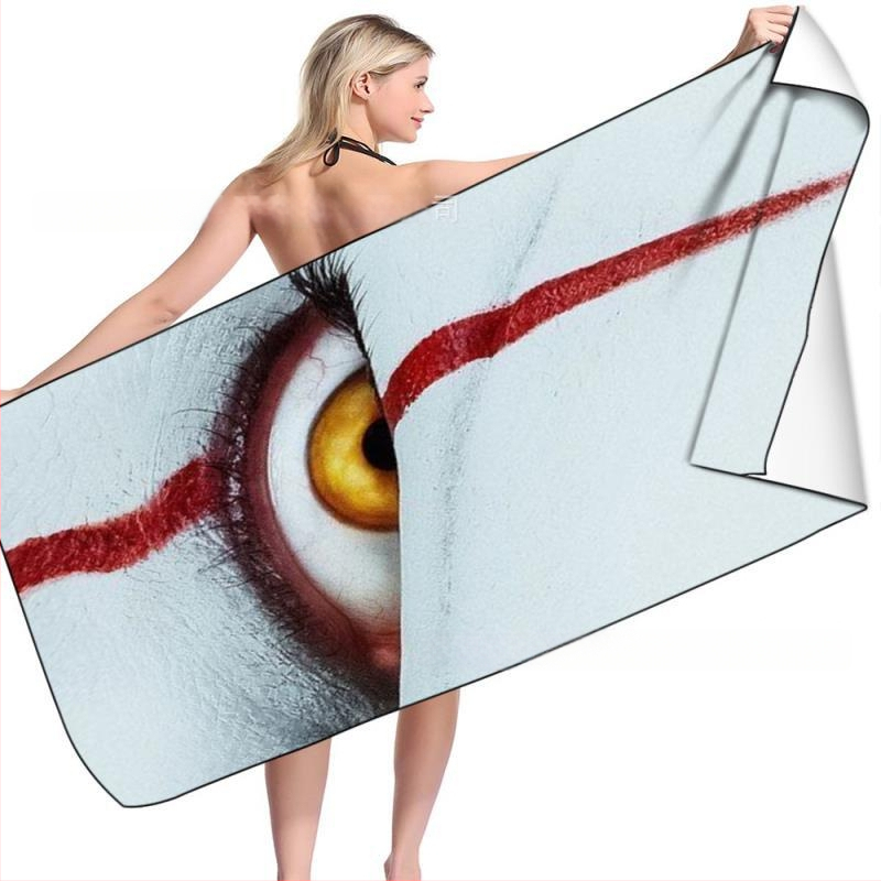 Štvorcová plážová osuška so superhrdinom, mikrovlákno dvojstranné velúr, 200-299 g, 90% polyester, 40s priadza, šitie a tlač, prispôsobiteľné spracovanie