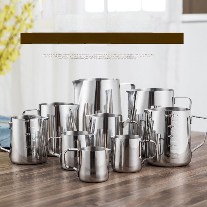 Kanica na latte art so špičatým výtokom, hrubšie telo z 201 nerezovej ocele, s meracou stupnicou