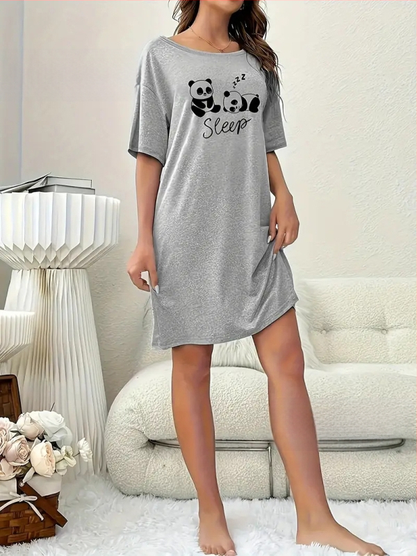 Jednodielne luxusné pyžamové šaty s kruhovým výstrihom, midi dĺžka, 100% polyester.