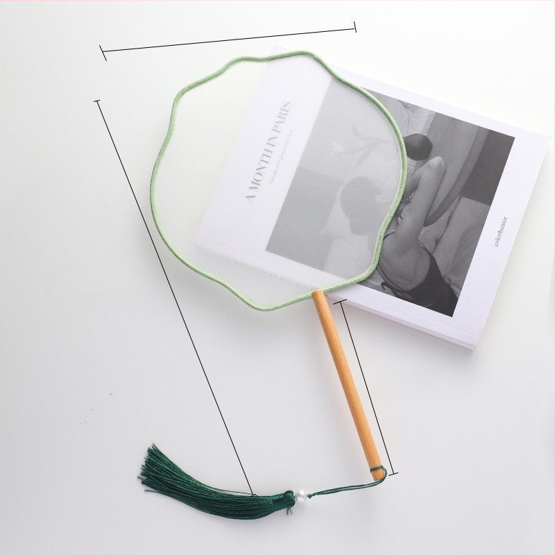 Ķīnas antīkā stila roku vents ar garu rokturi un pušķi, materiāls: audums, zīmols Tane, atsevišķa iepakošana