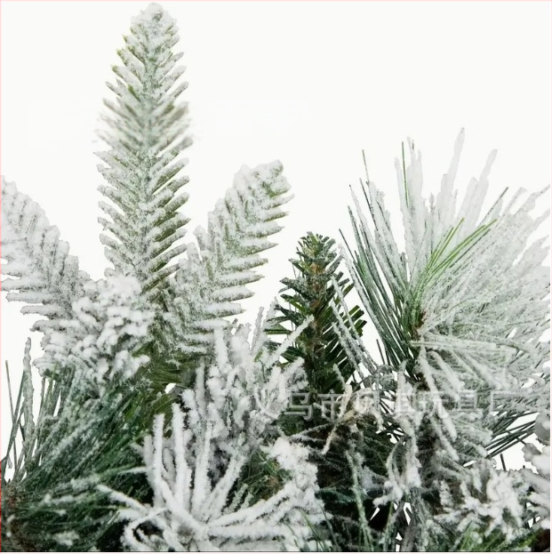 Beiqi PVC Kalėdų eglutės pakabukas – vainikas su rotango žiedu