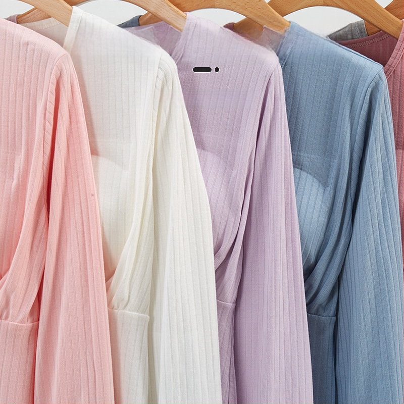 Dojčenie top s4 gombíkmi, dlhé rukávy, priedušná viskóza (95-100%), hrubé tkaniny 251-300 g/m²