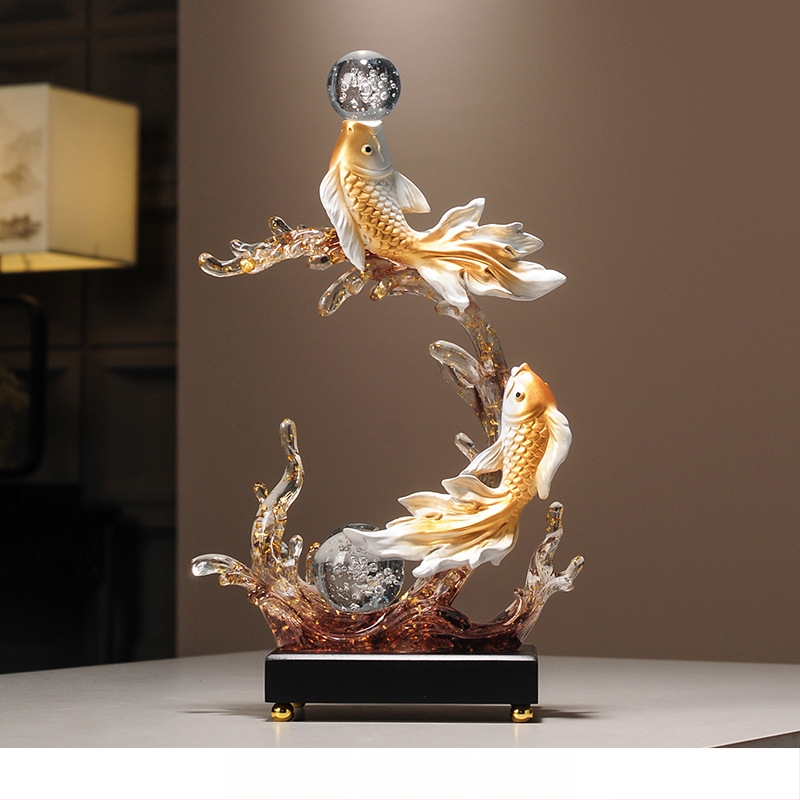 Figúrka koi z živice pre vstupnú halu a skriňu na víno, štýl Nový čínsky štýl, domáca dekorácia, vhodný obchodný dar