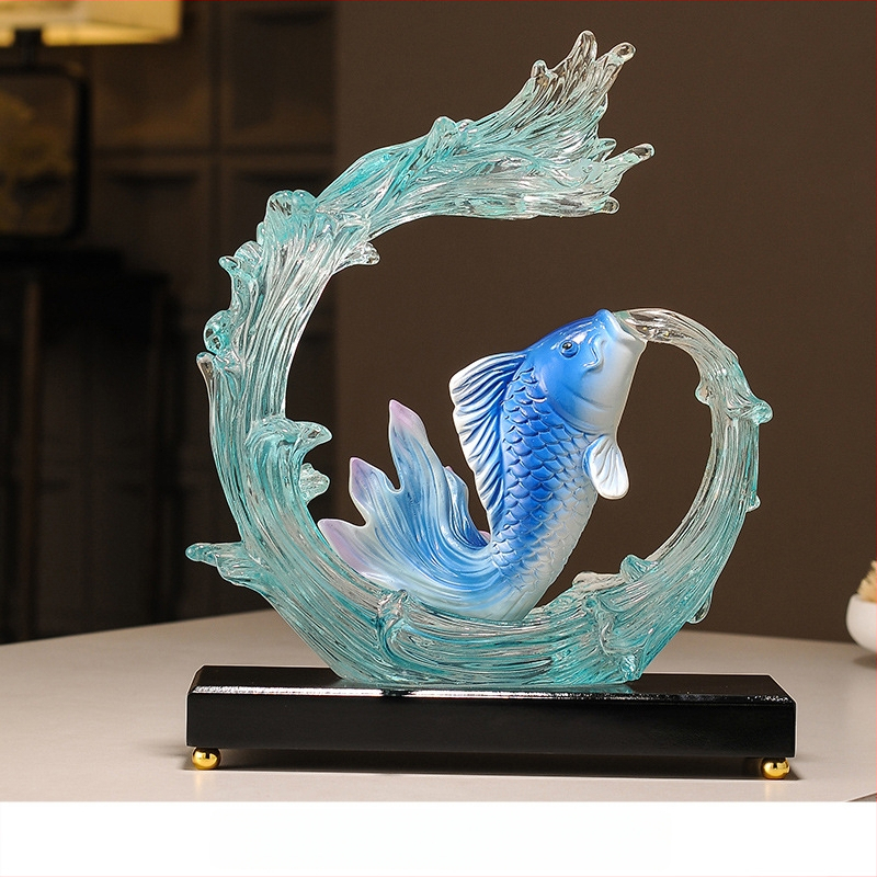 Figúrka koi z živice pre vstupnú halu a skriňu na víno, štýl Nový čínsky štýl, domáca dekorácia, vhodný obchodný dar