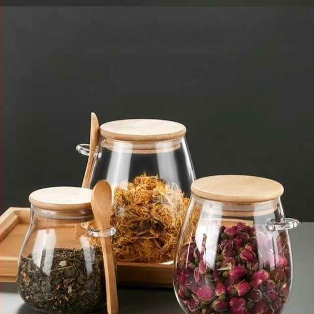 Sklenená nádoba na čaj so lyžičkou — sklo vysokej borosilikátovej odolnosti, ručne ilustrovaná plocha, štýl národného trendu, možnosť potlače loga