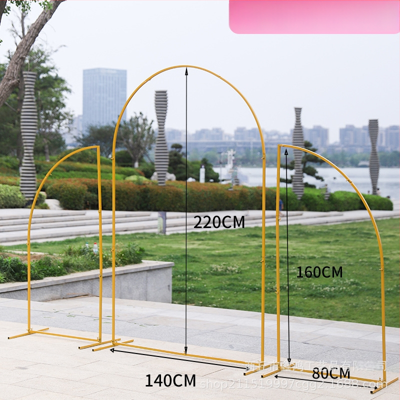 Železný svadobný oblúk pre vonkajšie scény pozadie – prispôsobiteľný dekor, kartónové balenie, značka Xinhong