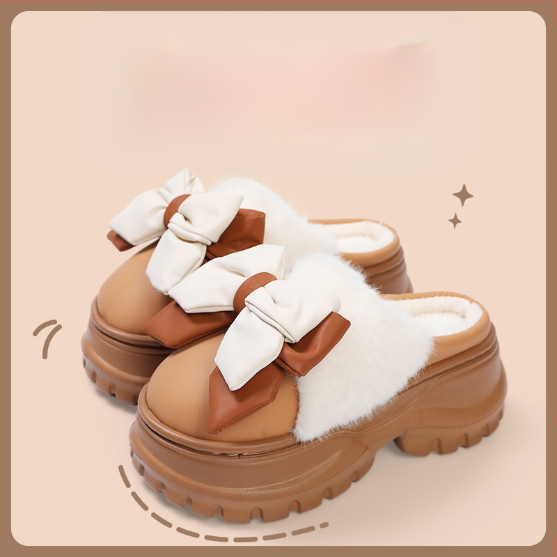 Naise mikrofiberist puuvillased sussid kunstliku karvase vooderduga, EVA talla, 6–8 cm konts, paks talla talveks siseruumides ja väljas kandmiseks.