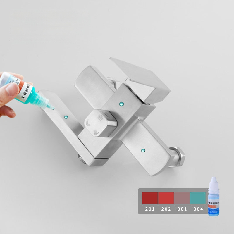 Nerezová oceľová sprchová súprava s nástenným montážou, dažďová hlavica a ručný sprchový, štvorcový tvar