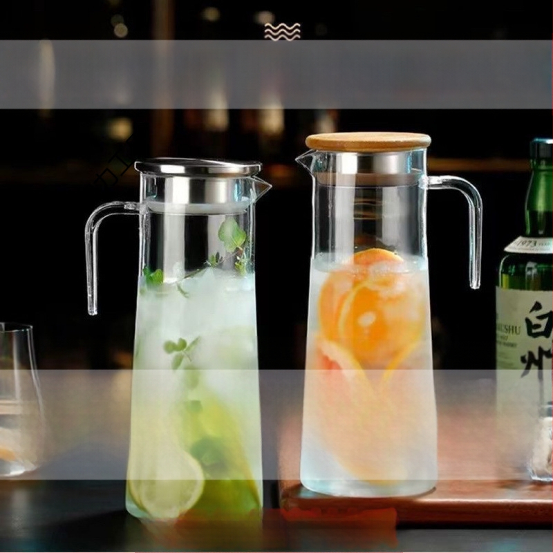 Komerčný džbán na nápoje – džúsy a studenú vodu, PC plast, vysokoteplotná odolnosť, proti pádu, pre bar a reštauráciu