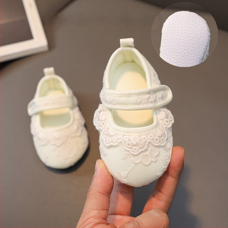 Princezné topánky pre bábätká, gumová podrážka, vrchná časť z bavlneného tkaniva, stielka z textilu, zapínanie na suchý zips, vek 6–12 mesiacov