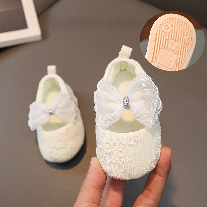 Princezné topánky pre bábätká, gumová podrážka, vrchná časť z bavlneného tkaniva, stielka z textilu, zapínanie na suchý zips, vek 6–12 mesiacov