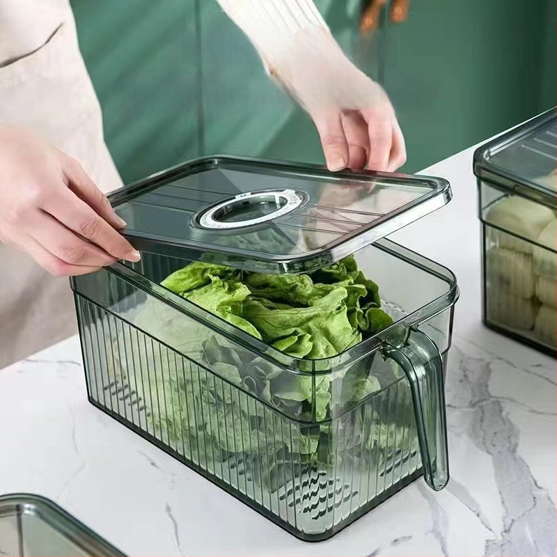 Box na skladovanie do chladničky so viečkom — Lily of the Valley; plastový materiál vhodný pre potraviny; jednoduchý štýl; skladovanie, uchovávanie, odvodnenie