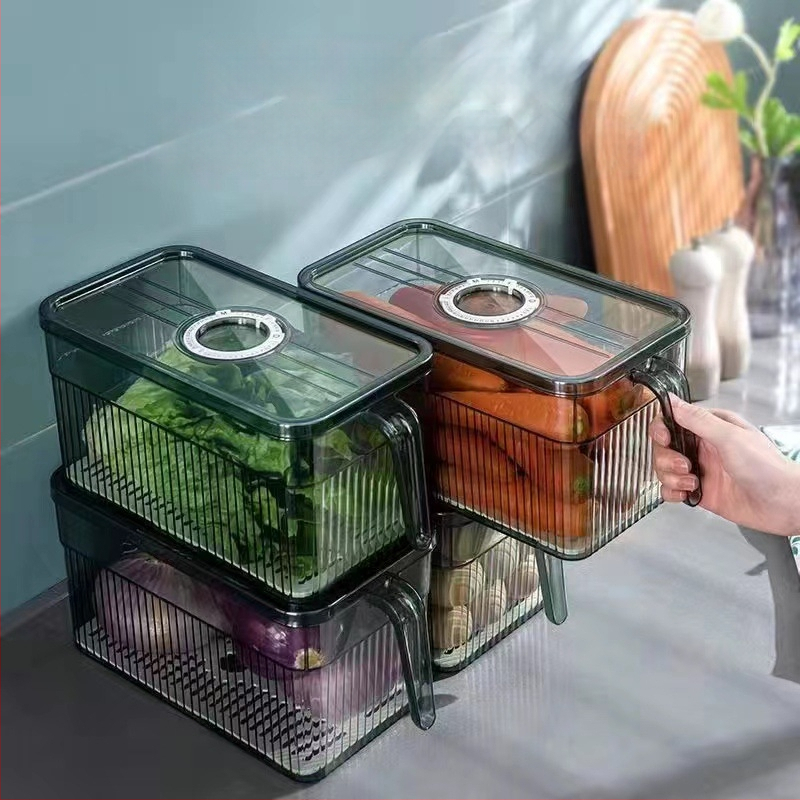 Box na skladovanie do chladničky so viečkom — Lily of the Valley; plastový materiál vhodný pre potraviny; jednoduchý štýl; skladovanie, uchovávanie, odvodnenie