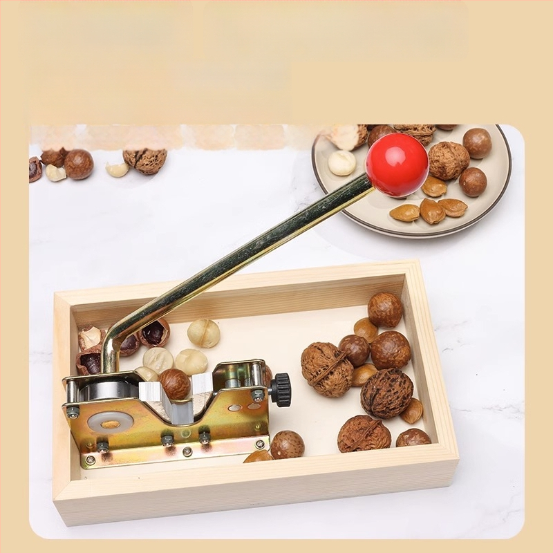 Klip na otváranie škrupín orechov a makadamie, hliník, značka Yidai Liufang, Yiwu, jar 2017