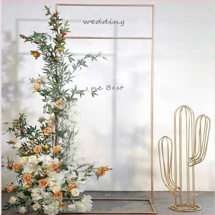 Výstavný stojan s kvadratickým oblúkom z kovaného železa na svadby — Shengda, galvanizovaná oceľová rúra, kartónové balenie, vlastné spracovanie