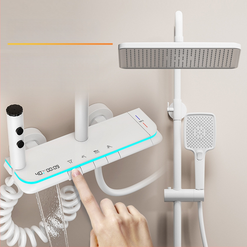 Meďový sprchový set, nástenná montáž, horná sprchová hlavica, regulácia teploty, LED osvetlenie s digitálnym displejom