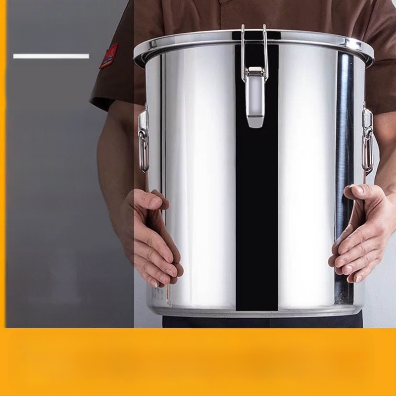 Box na skladovanie ryže z 304 nerezovej ocele so vlhkosťou odolným uzáverom a západkou, objem 10 l alebo viac
