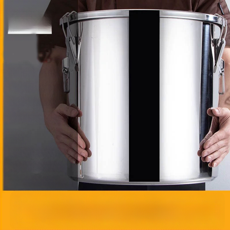 Box na skladovanie ryže z 304 nerezovej ocele so vlhkosťou odolným uzáverom a západkou, objem 10 l alebo viac