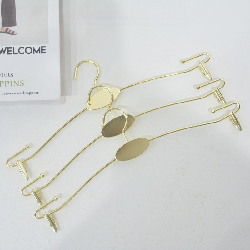 Stolný stojan na spodné prádlo s kovovým vešiakom na podprsenky