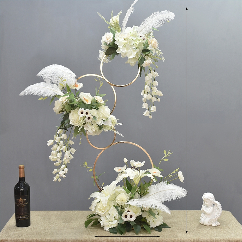 Donut tvarovaný ozdobný kovový kvetinový doplnok so hodvábnymi margarétami