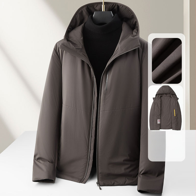 Vyrinė žieminė striukė su gobtuvu, išorė 100% nailonas/poliamidas, pamušalas 100% nailonas/poliamidas, užpildas poliesterio pluoštas, užtrauktukas, storas šilumos užpildas