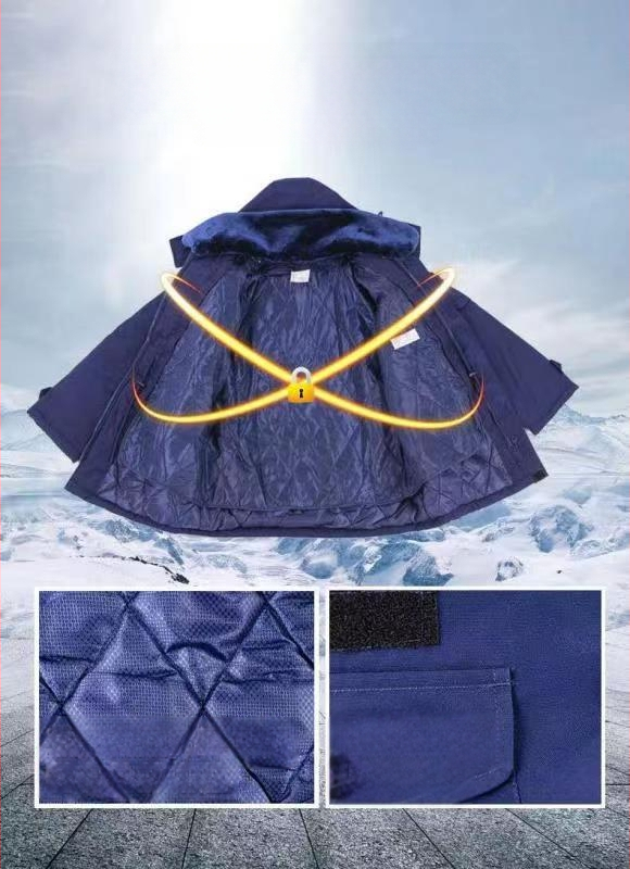 Hrubé zateplenie s bavlnenou výplňou, opasok, zapínanie na jeden rad, tkanina z polyesterovej zmesi