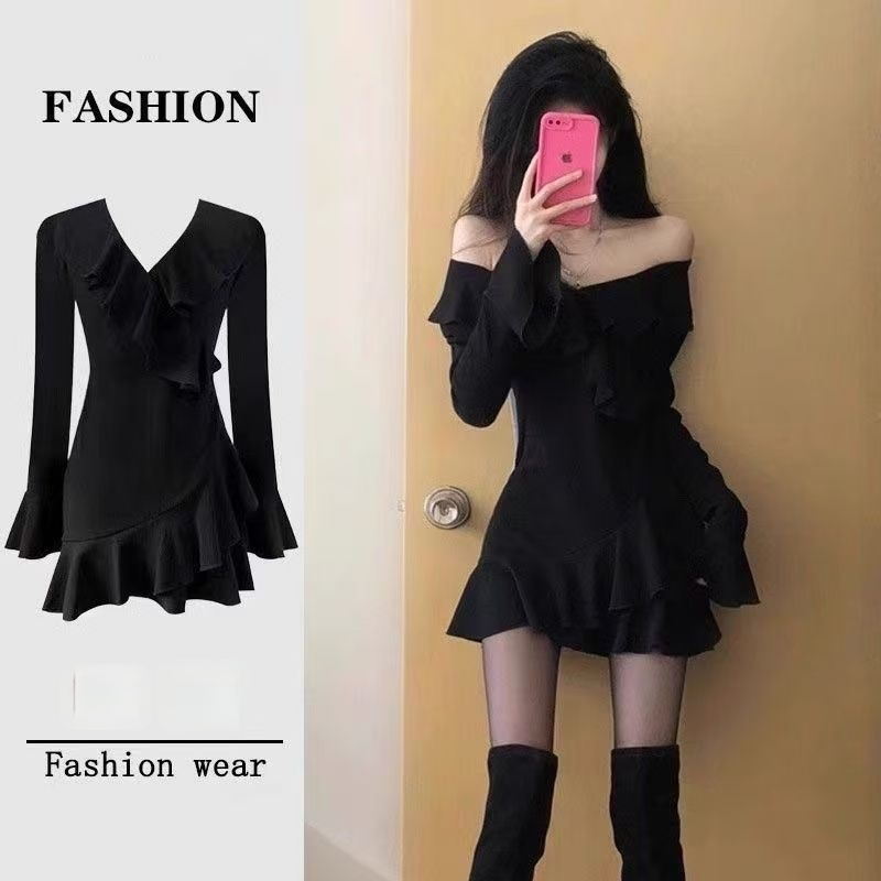 Lühike A-line kleit sügava V-kaelusega, polüesterkangas, tihe linnastiil.