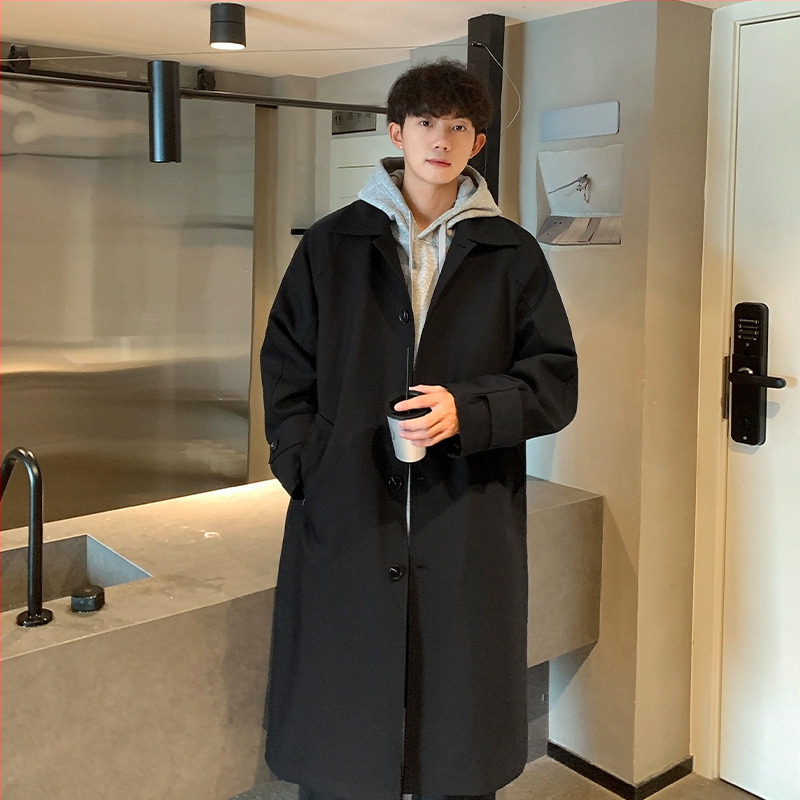 Pánska stredne dlhá vetrovka v kórejskom štýle, voľný strih, golier s otočením, zapínanie na jeden gomb, jesenné nosenie, dĺžka 80–100 cm