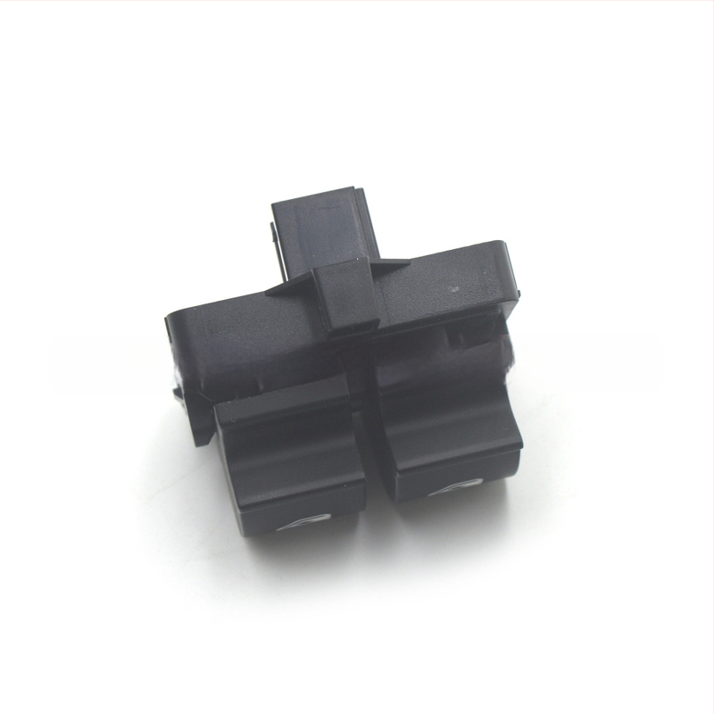 Iveco ovládač zdvihu okien – ABS, model 5801511729