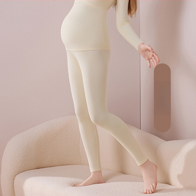 Tehotenský nočný set pre jeseň-zimu (vrchné a spodné) — dlhý rukáv, polyester 90–95%, bez vrások, s odnímateľnými výstelkami na prsiach