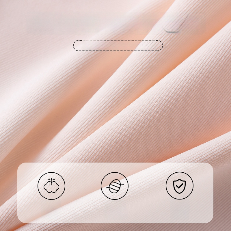 Dievčenská športová podprsenka, antibakteriálna, bezšvová, plné košíky s tenkou bavlnenou výstelkou, hlavný materiál nylon, podšívka 80% nylon/20% spandex, pevné dvojité ramienka