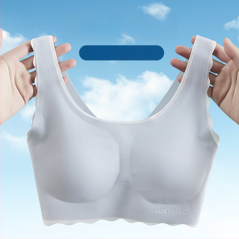 Podprsenka pre dievčatá vo vývine: nylon-spandex tkanina, plný košíček s tenkou tvarovanou výplňou, pevné dvojité ramienka, priedušná a pohodlná, pre vek 12–15 rokov.