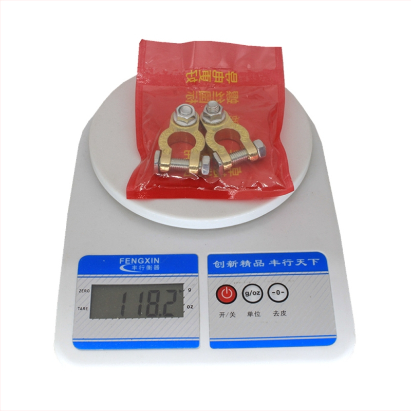 A3 mosadzová hlava svorky na batériu, die-cast technológiou, s jedným skrutom, hmotnosť 118 g