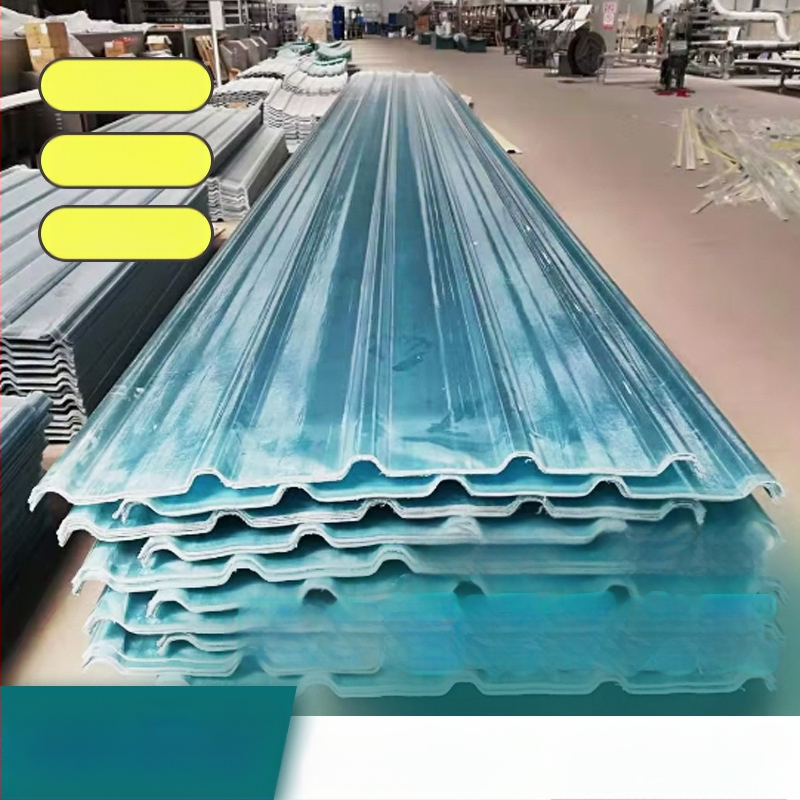 FRP priehľadná doska na zachytávanie svetla pre skleník – rebríkovitého tvaru, zosilnená polyesterovými vláknami; odolná voči starnutiu, voči krupobitiu, voči korózii, ohňovzdorná a tepelná izolácia