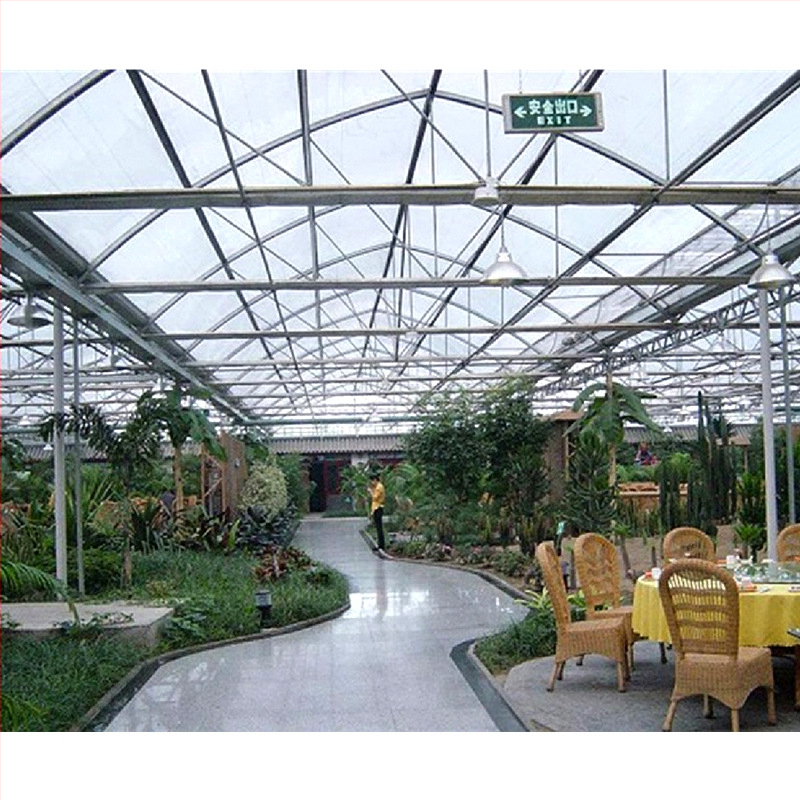 Strešný panel denného osvetlenia s vysokou svetelnou priechodnosťou, odolnosťou voči nárazom, koróziou, odolnosťou voči požiaru a starnutím