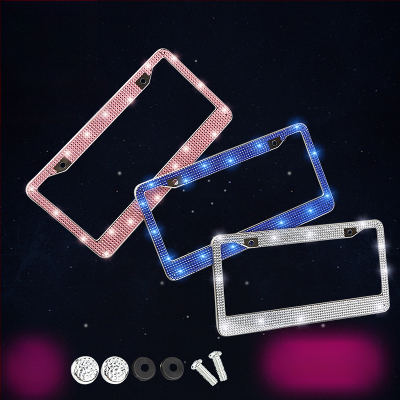 Modelis: Deimantinė numerio plokštelės rėmelis; Medžiaga: nerūdijantis plienas; Tipas: rhinestone, akriliniai akmenys; Suderinamas su JAV numerio plokštelėmis