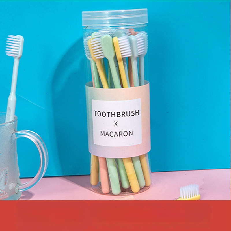 Ručná zubná kefka, mäkké štetiny, balené vo vedre, 20 ks, pre dospelých