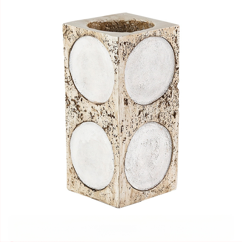 Váza – syntetická živica • moderné umelecké štýly • kartónové balenie • dekor do pracovného priestoru