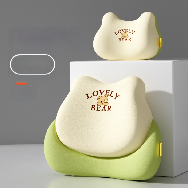 Automobilová bedrová opora – pamäťová pena, univerzálne uchytenie, vzor medveďa, potlač loga, minimalistický štýl pre všetky ročné obdobia