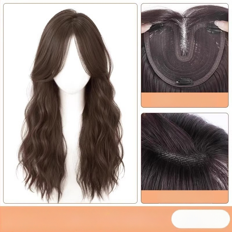 Dámska parochňa – ľahko zvlnené vodné vlny, objem v hornej časti, kučeravé vlasy, vysokoteplotná hodvábna vlákna, mechanické spracovanie, možné farbiť